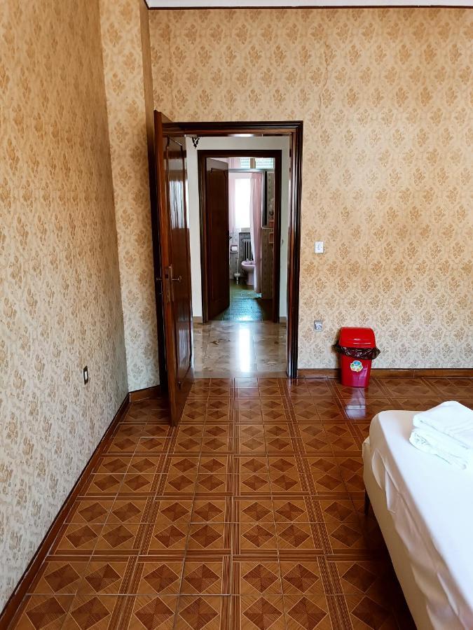 לינה וארוחת בוקר טסרה Locazione Turistica מראה חיצוני תמונה
